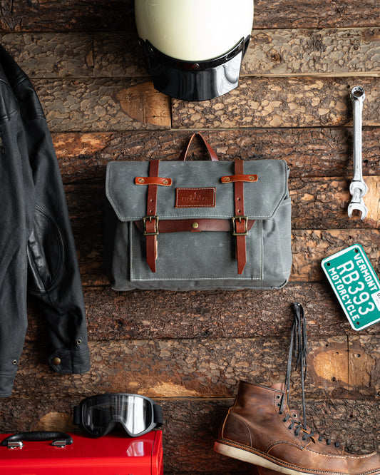 Forager 15"- Charcoal